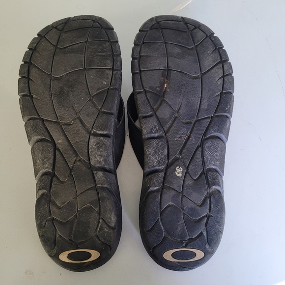 Oakley Super Coil Flip flops - Picture 5 of 5